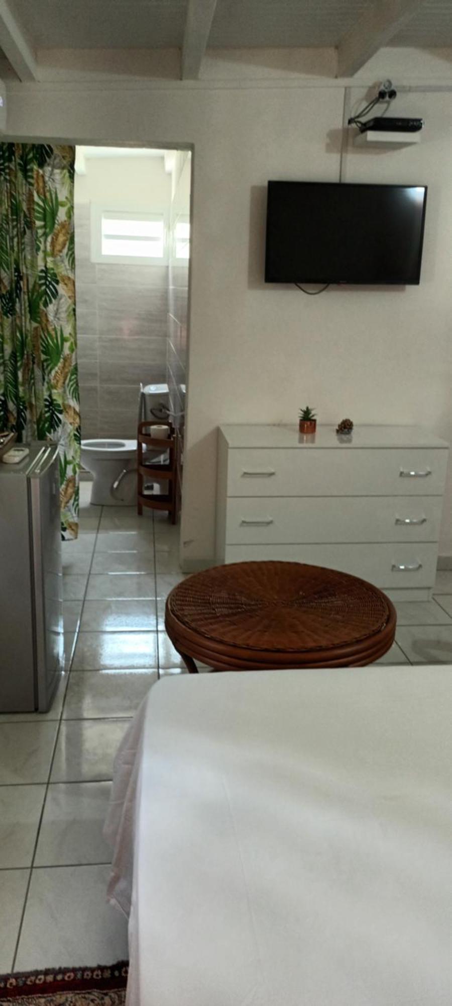 Chambre Climatisee Bouillante Exterior foto
